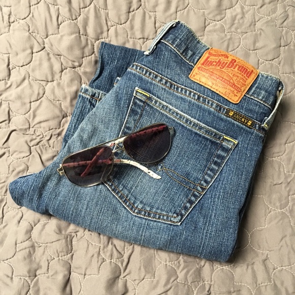 Lucky Brand Woman’s Straight Leg Jeans - Picture 2 of 8